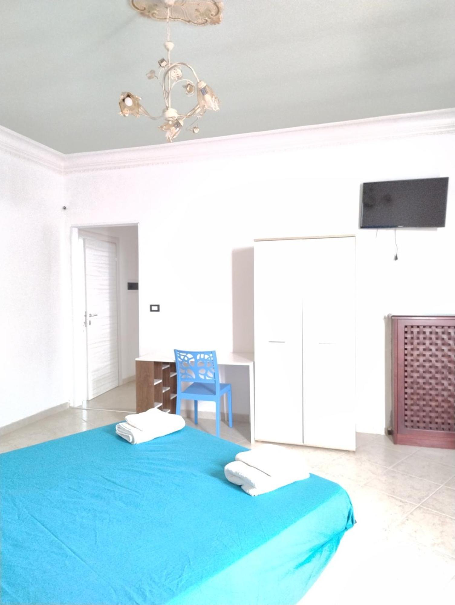 Blu Dea Apartment & Room Torre Lapillo Exterior photo